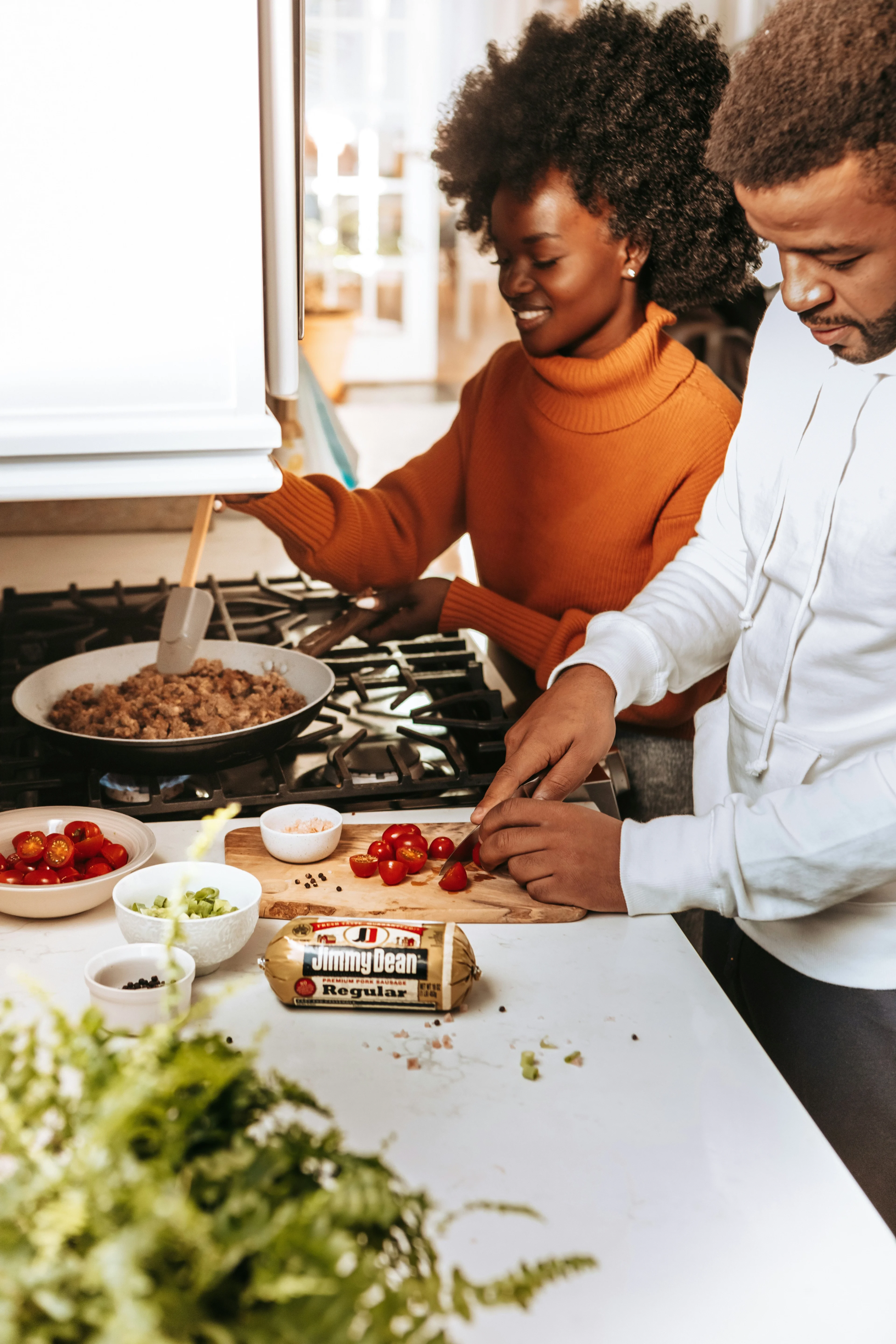 couple cooking