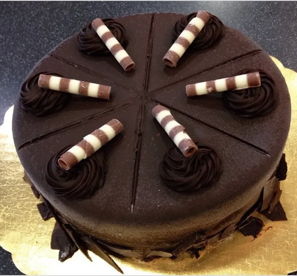 Dessert imagery featuring Midnight Delight