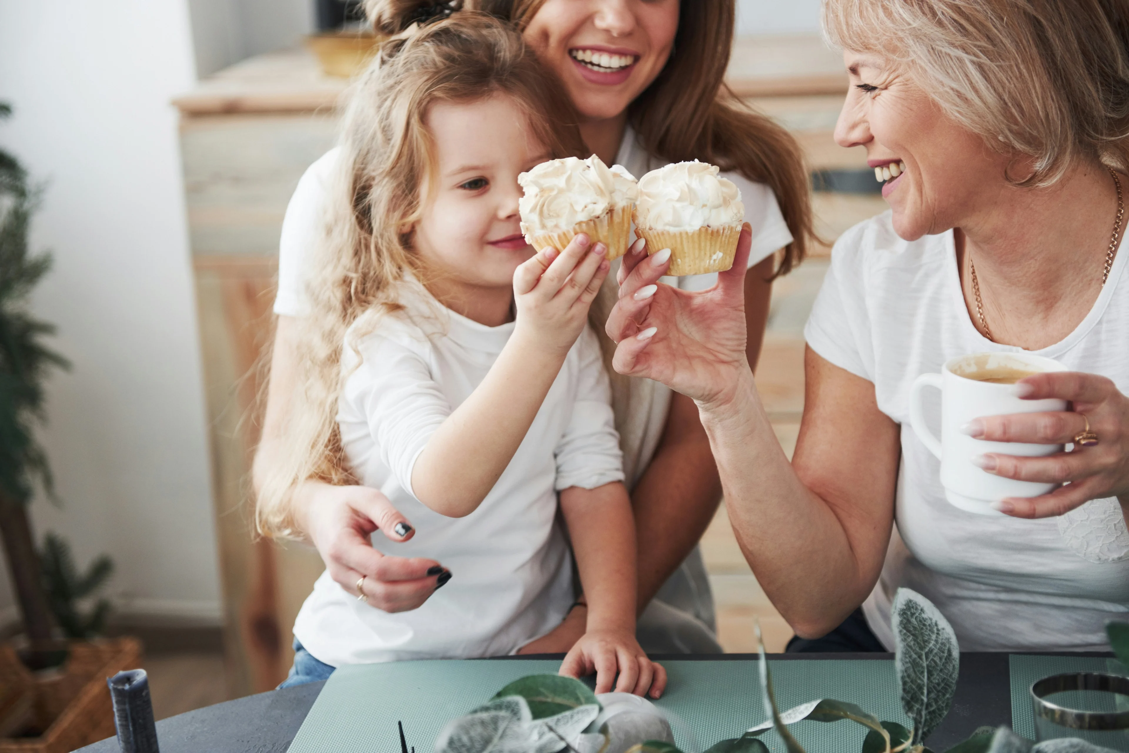 Cupcakes on tray