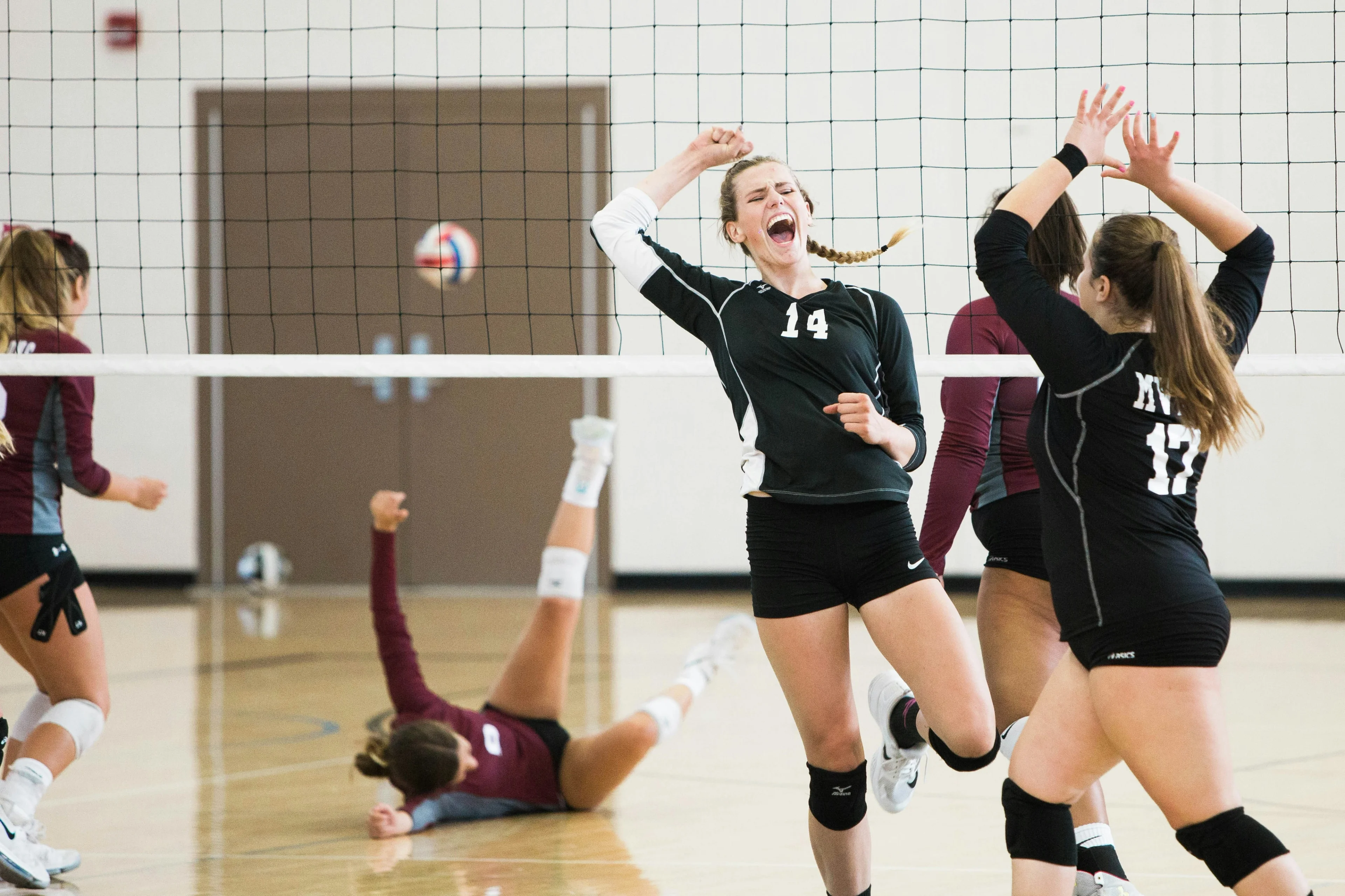 team playing volleyball