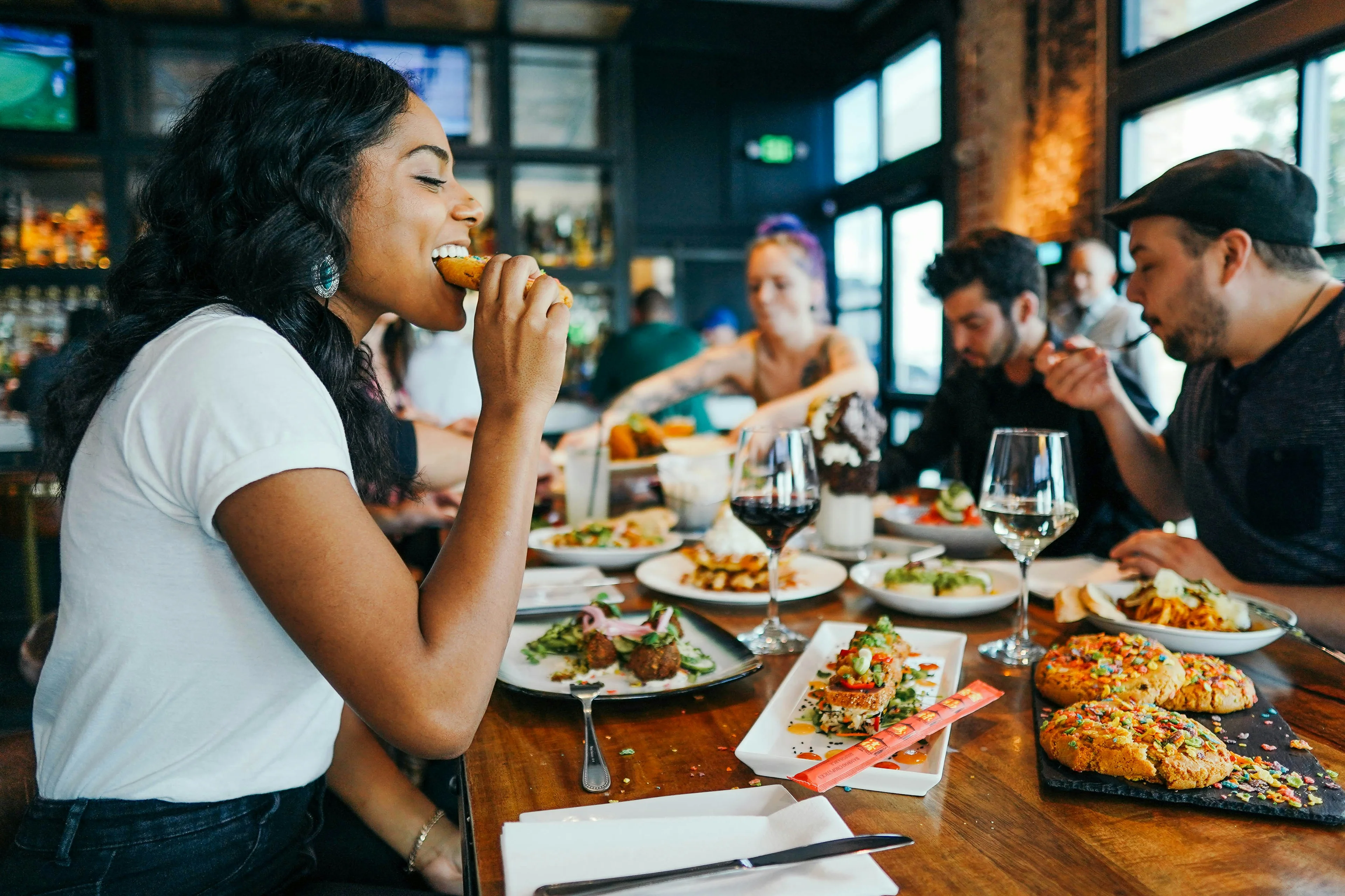 friends eating together